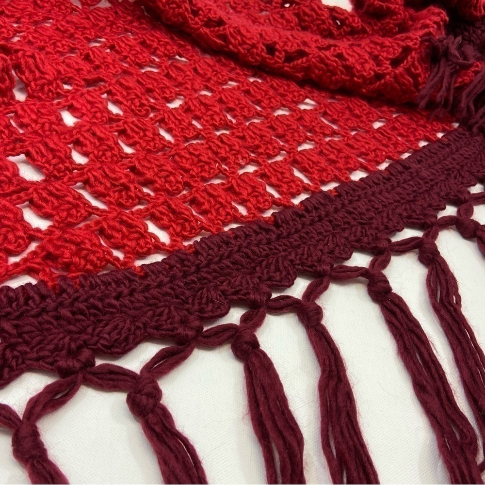 H&M Boho Vibe Red Knit Crochet Wrap Scarf with Fringe, New With Tags